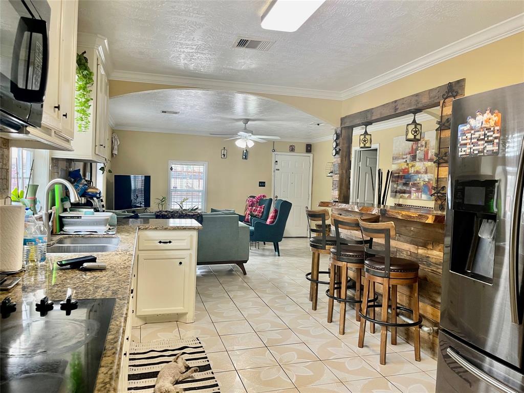 9944 E Hardy Road, Houston, Texas image 21