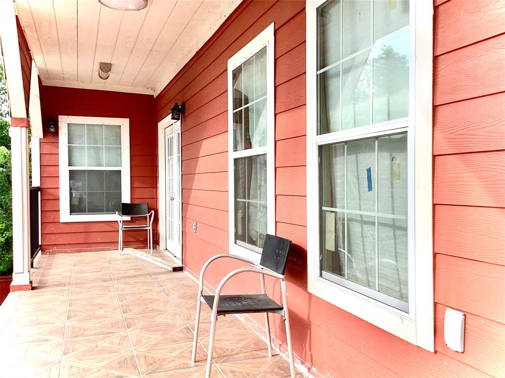 9944 E Hardy Road, Houston, Texas image 5