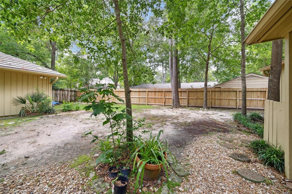 2214 Hidden Creek Drive, Kingwood, Texas image 27