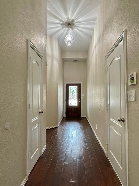 107 Long Meadow Court, Clute, Texas image 2