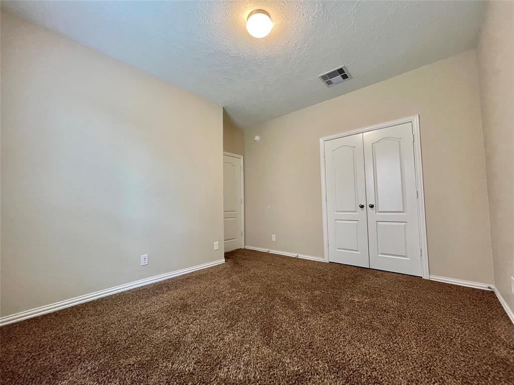 107 Long Meadow Court, Clute, Texas image 7