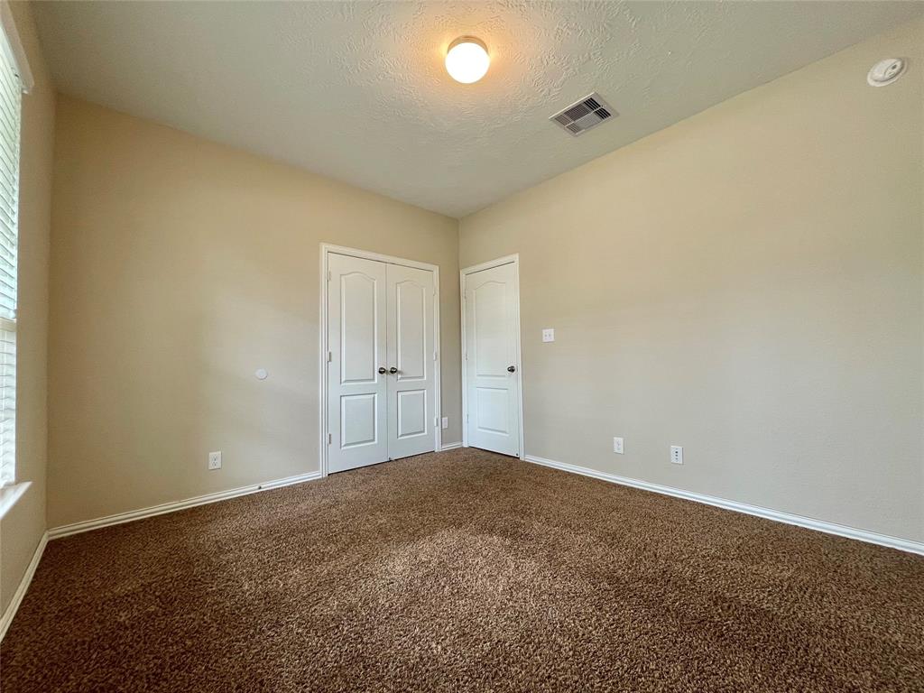 107 Long Meadow Court, Clute, Texas image 3