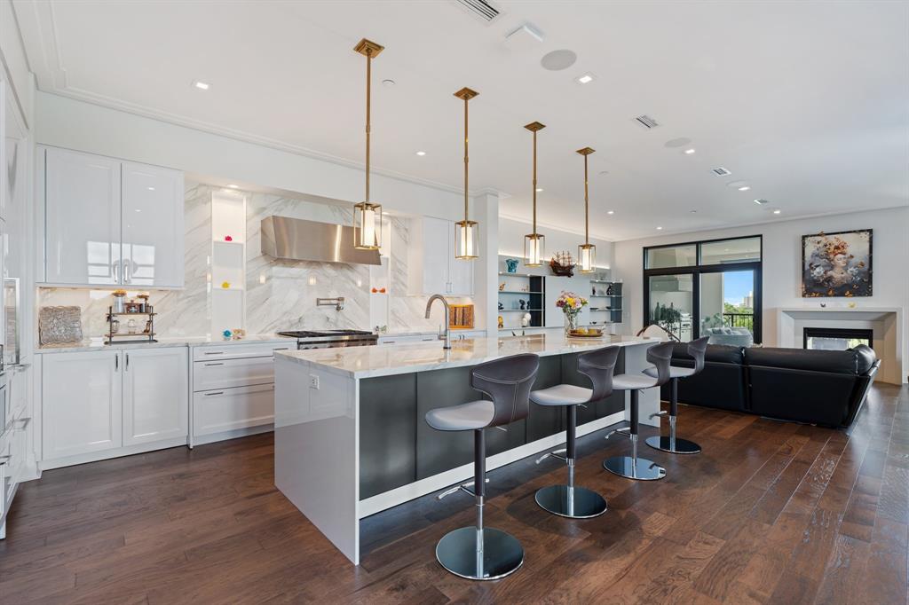 6017 Memorial Drive 601