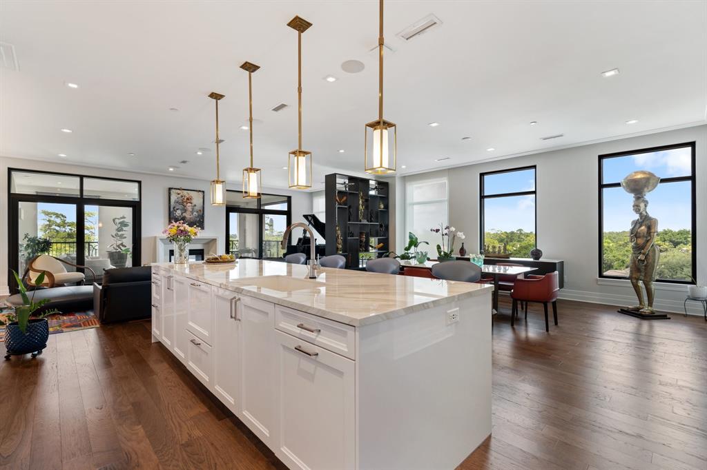6017 Memorial Drive 601