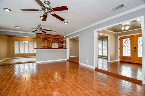 Single Family Residence in Shoreacres TX 902 Hollow Tree Street 34.jpg