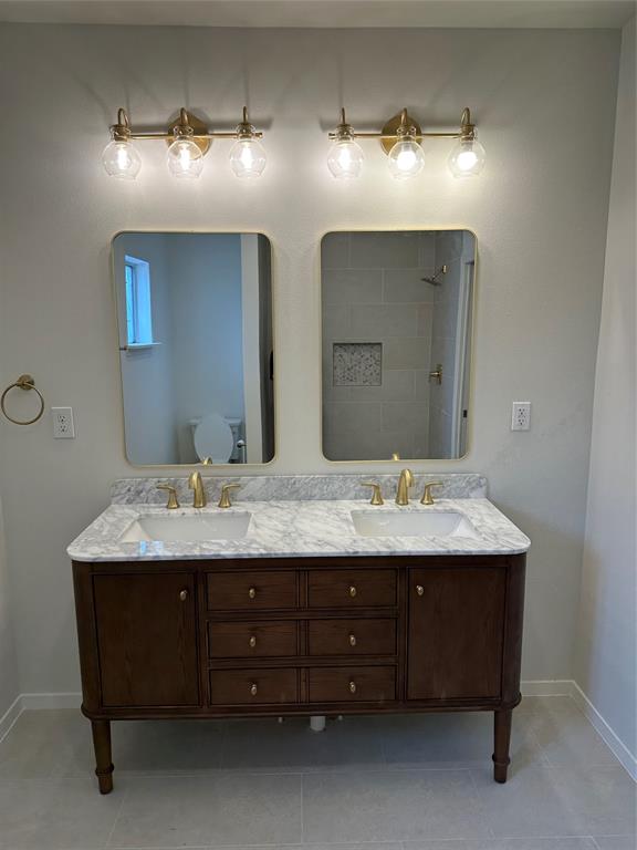 2202 Country Creek Way, Richmond, Texas image 4