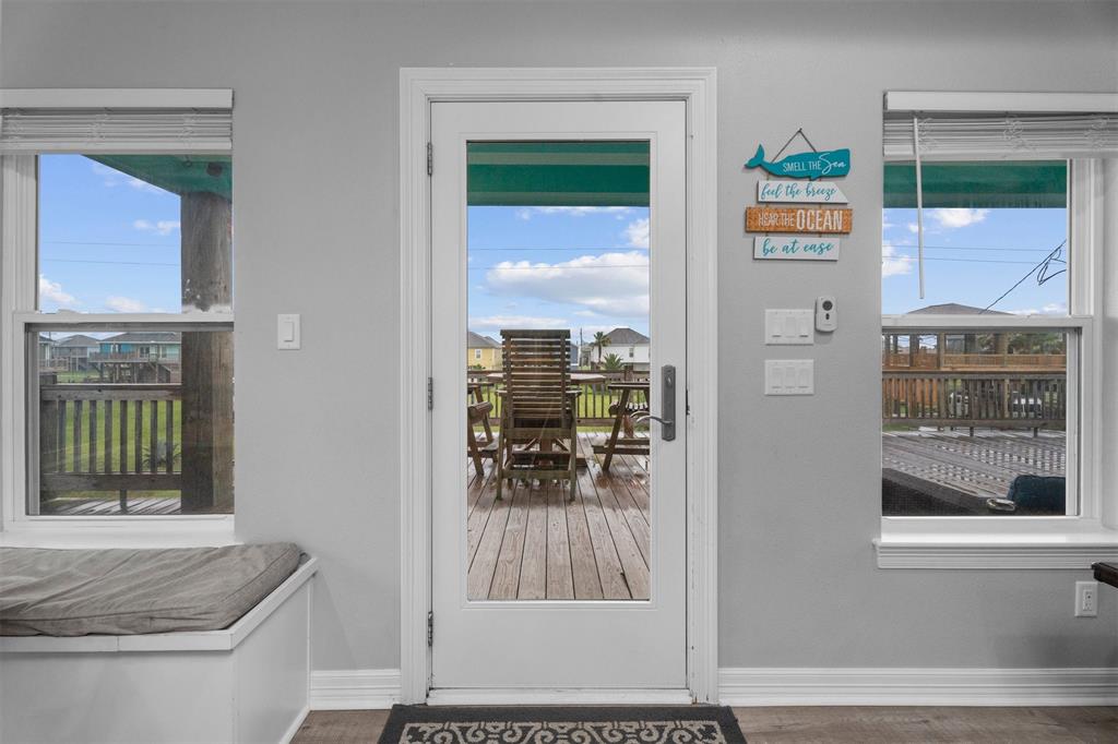 886 Sandollar, Crystal Beach, Texas image 25