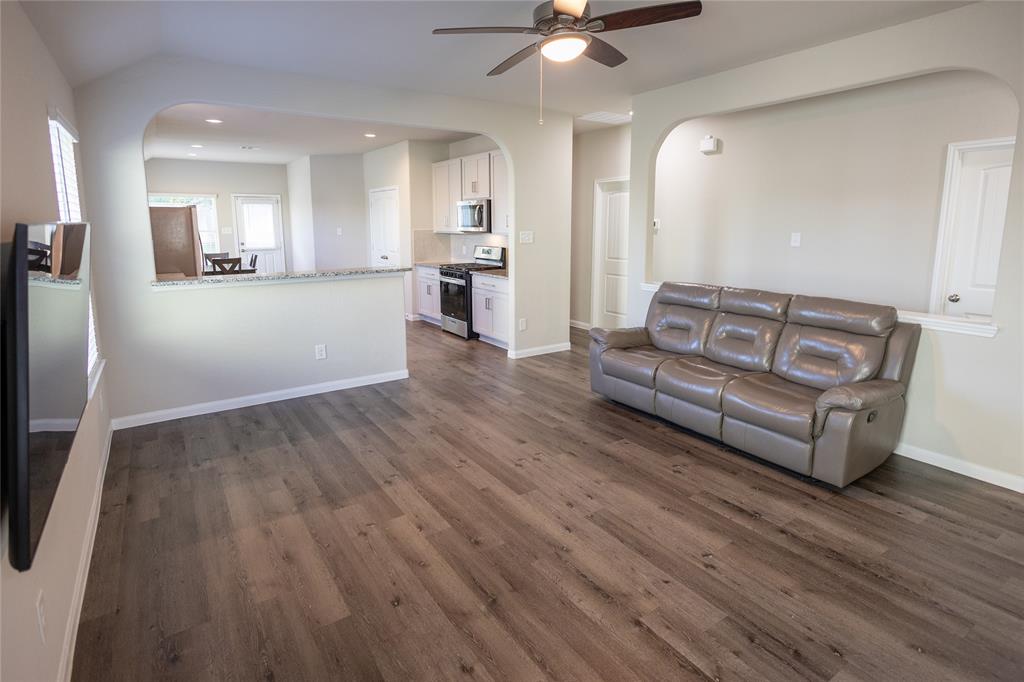 2527 Moapa Drive, Conroe, Texas image 6