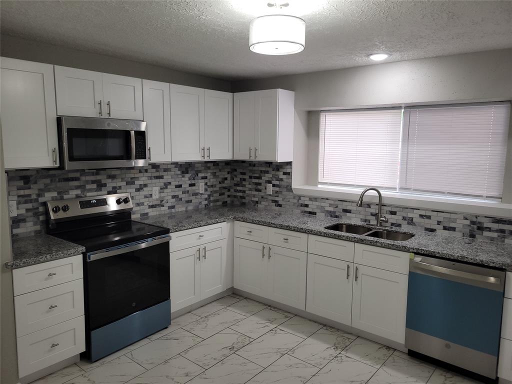 17603 Huntersglen Circle, Humble, Texas image 1