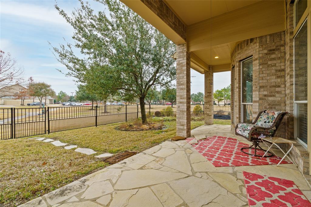 9243 E Canyon Lake Springs Drive, Cypress, Texas image 25