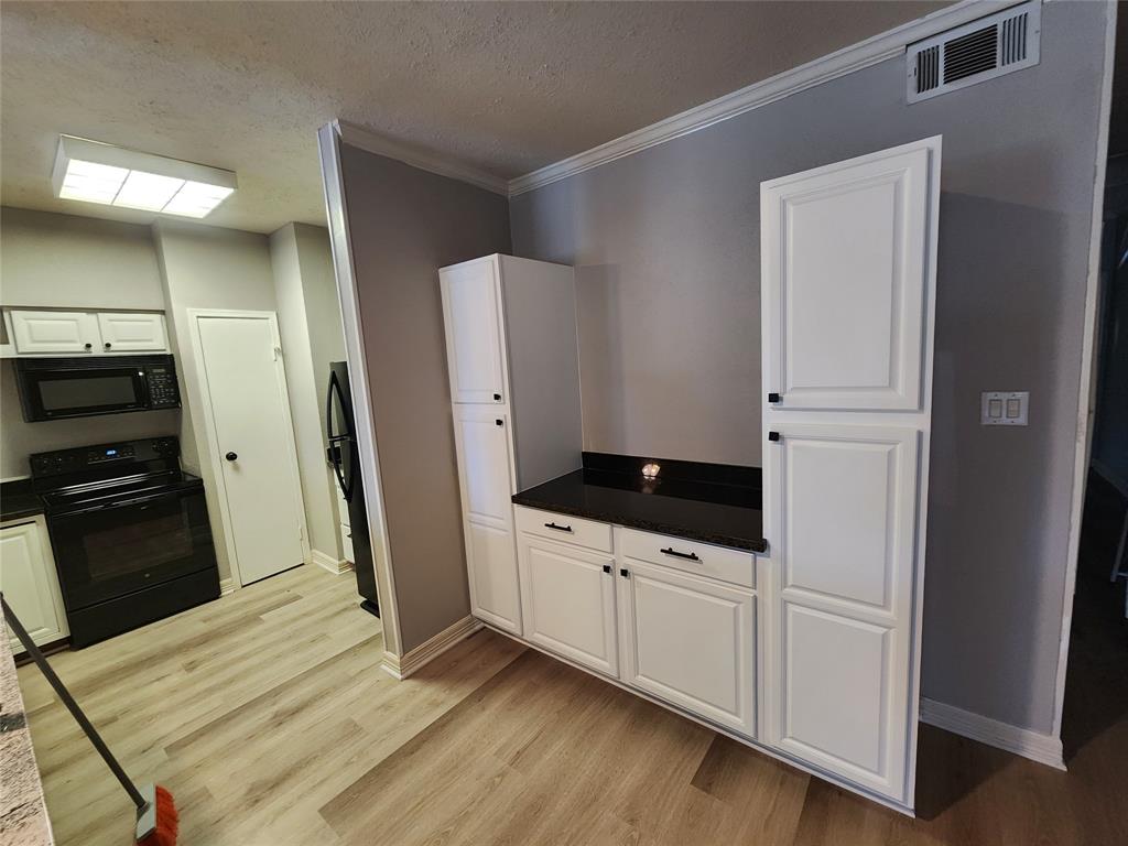 18809 Egret Bay Boulevard #203, Webster, Texas image 6