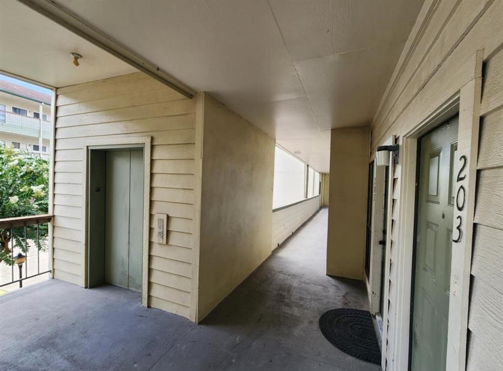 18809 Egret Bay Boulevard #203, Webster, Texas image 3