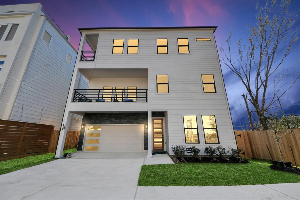 3004 Preston Street, Houston, Texas image 2