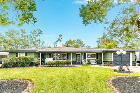 A home in Lake Jackson