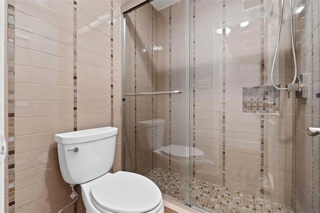 3402 Garrott Street #13, Houston, Texas image 15