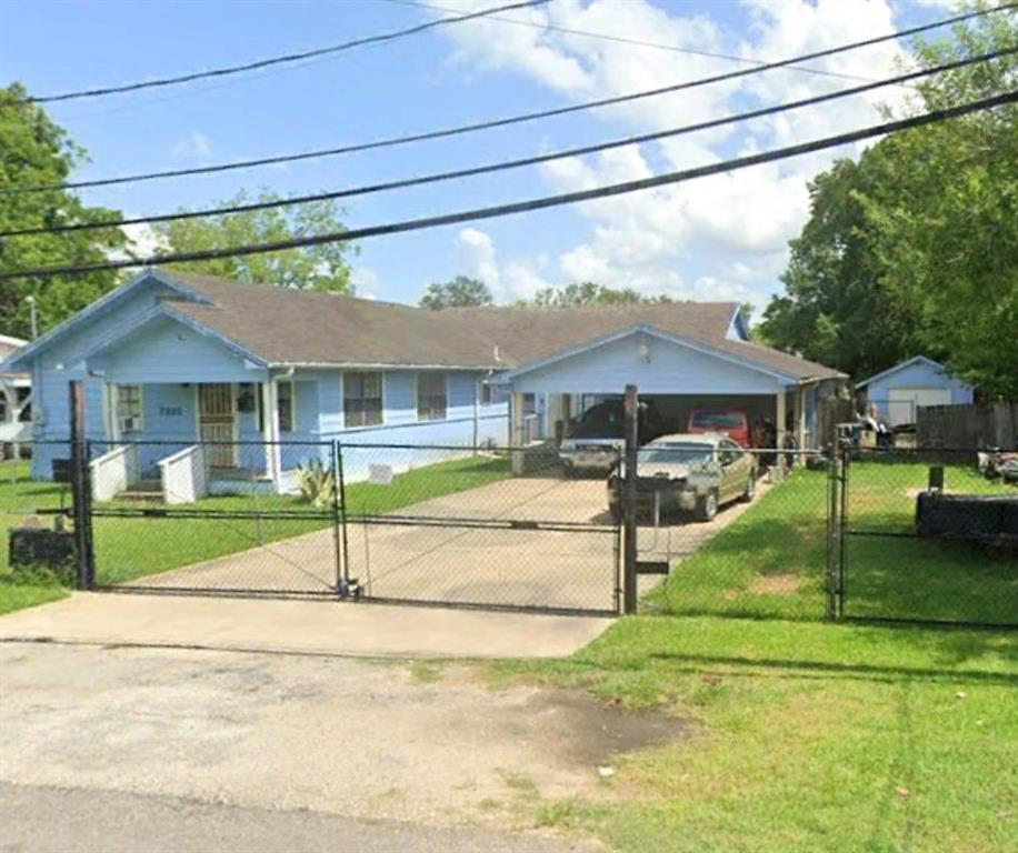 2820 Hebert Street, Beaumont, Texas image 2