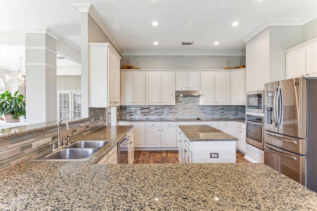11303 Freestone Avenue, Pearland, Texas image 14