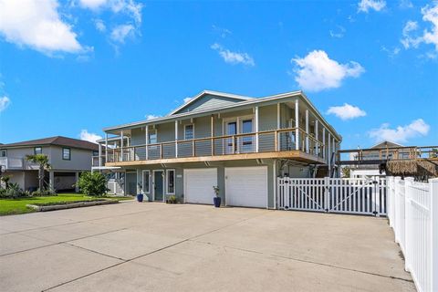 A home in Tiki Island