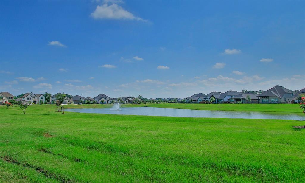 24618 Songlark Bend Drive, Tomball, Texas image 41