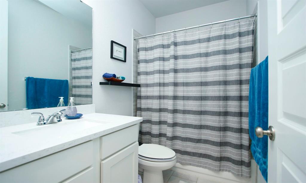 24618 Songlark Bend Drive, Tomball, Texas image 30