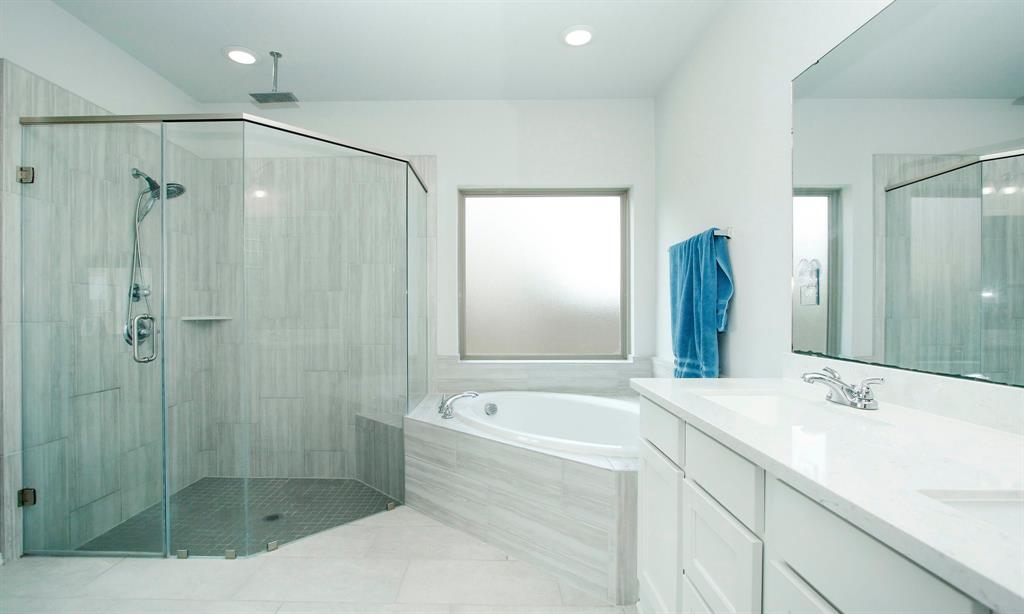 24618 Songlark Bend Drive, Tomball, Texas image 23