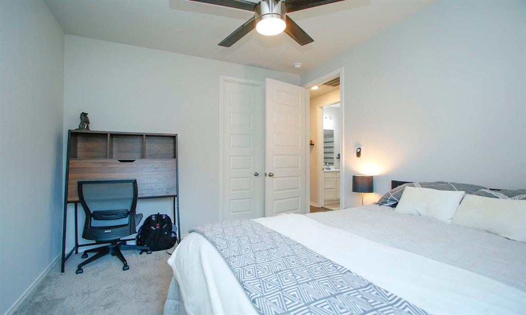 24618 Songlark Bend Drive, Tomball, Texas image 29