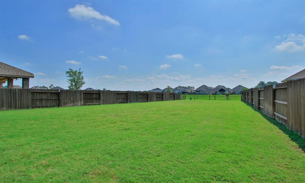 24618 Songlark Bend Drive, Tomball, Texas image 35