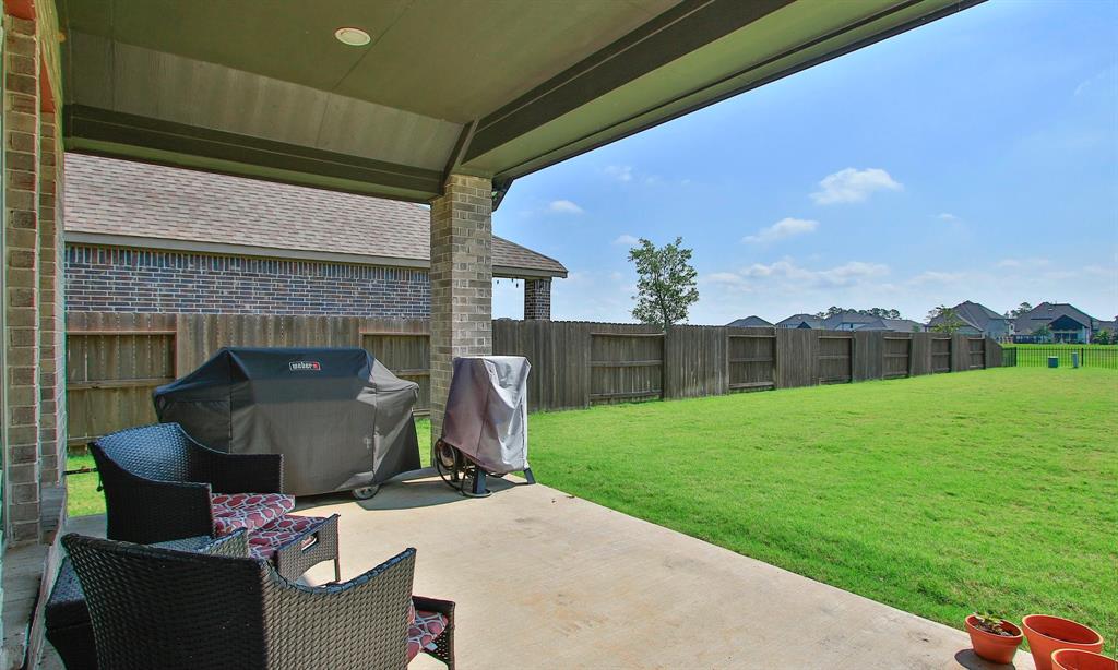 24618 Songlark Bend Drive, Tomball, Texas image 32