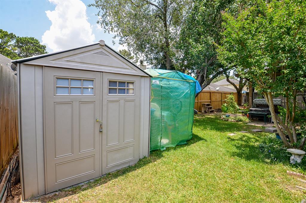 5431 Gosforth Drive, Katy, Texas image 29
