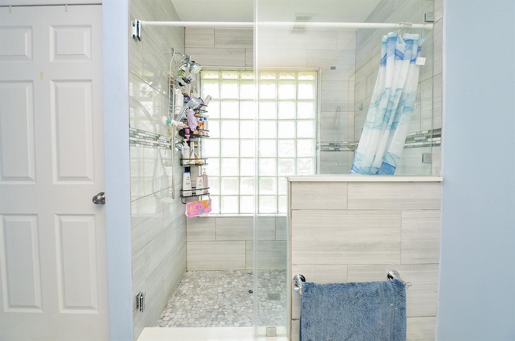 5431 Gosforth Drive, Katy, Texas image 22