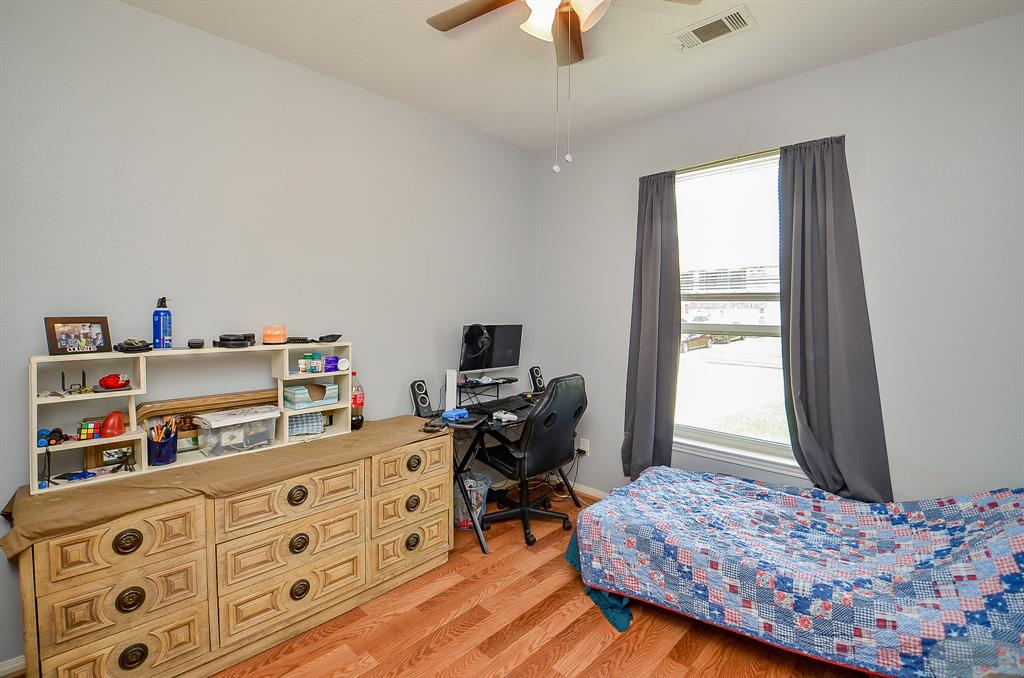 5431 Gosforth Drive, Katy, Texas image 11