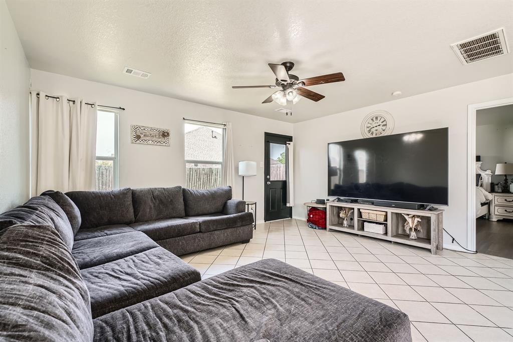 503 Savory Lane, Crosby, Texas image 12
