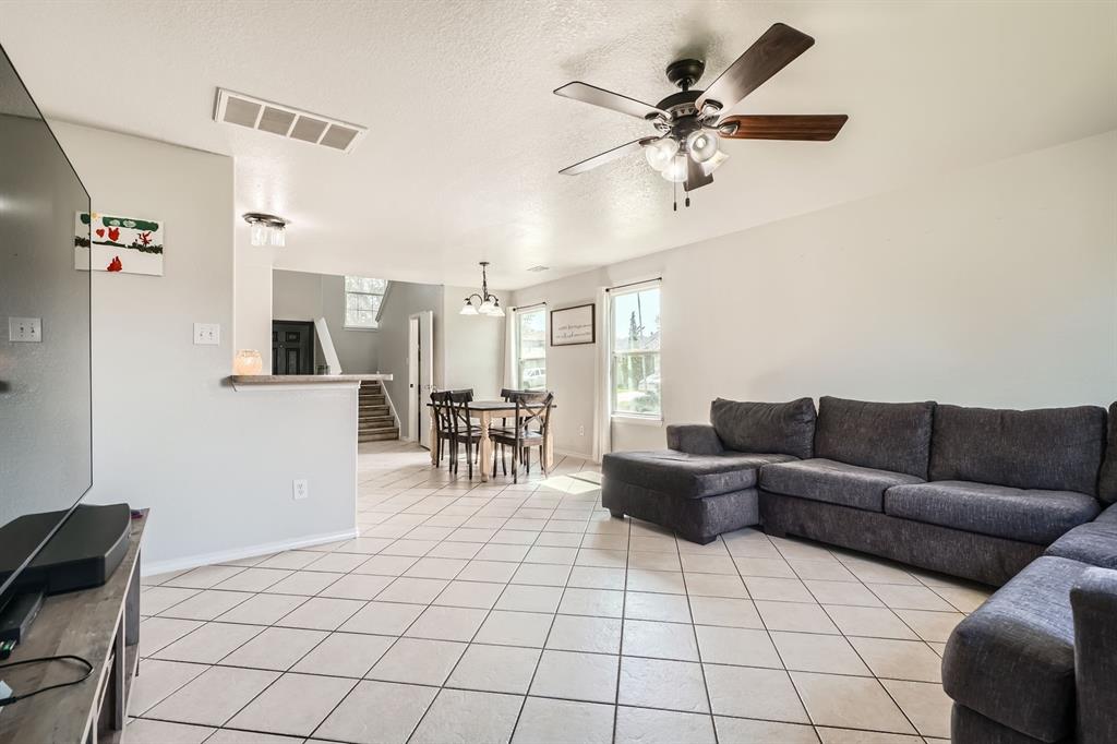 503 Savory Lane, Crosby, Texas image 11