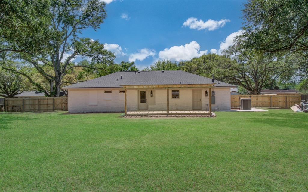 624 Willow Lane, Eagle Lake, Texas image 35