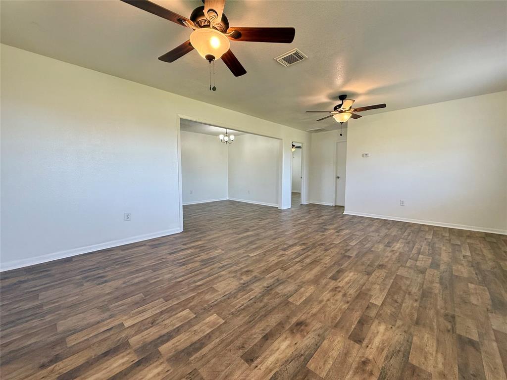 402 N 1st Street, Beasley, Texas image 5