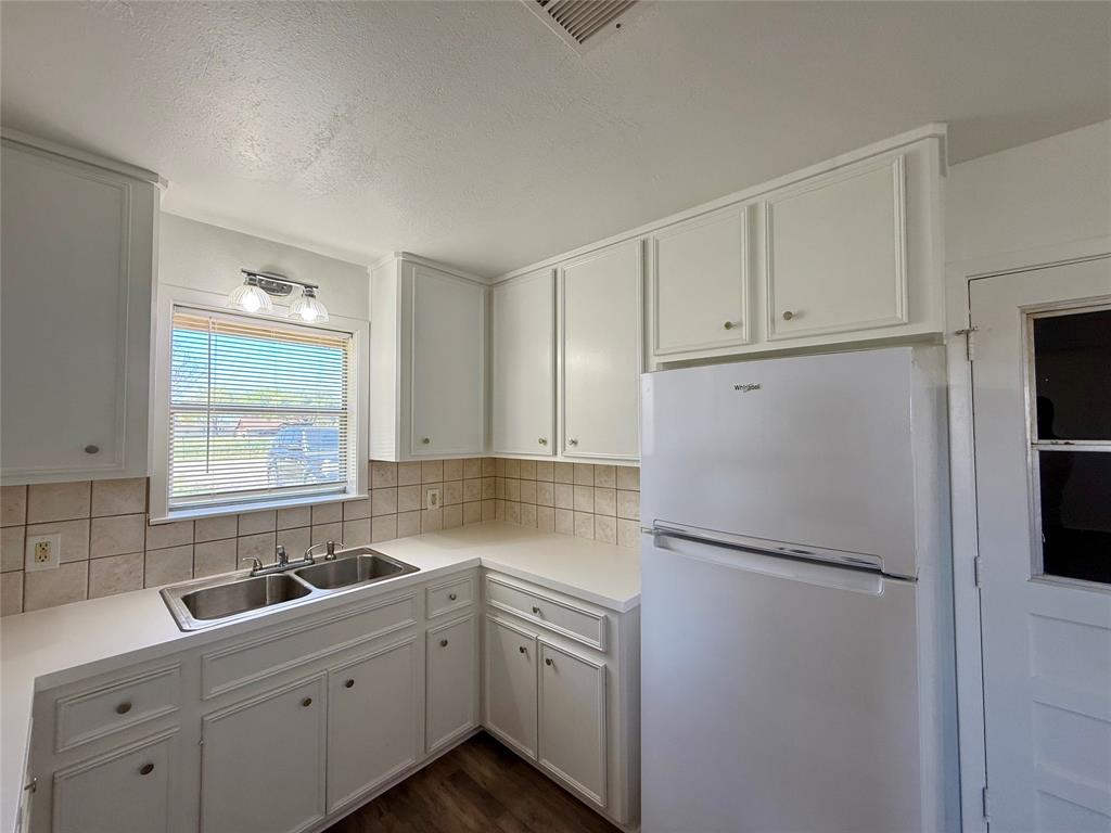 402 N 1st Street, Beasley, Texas image 10