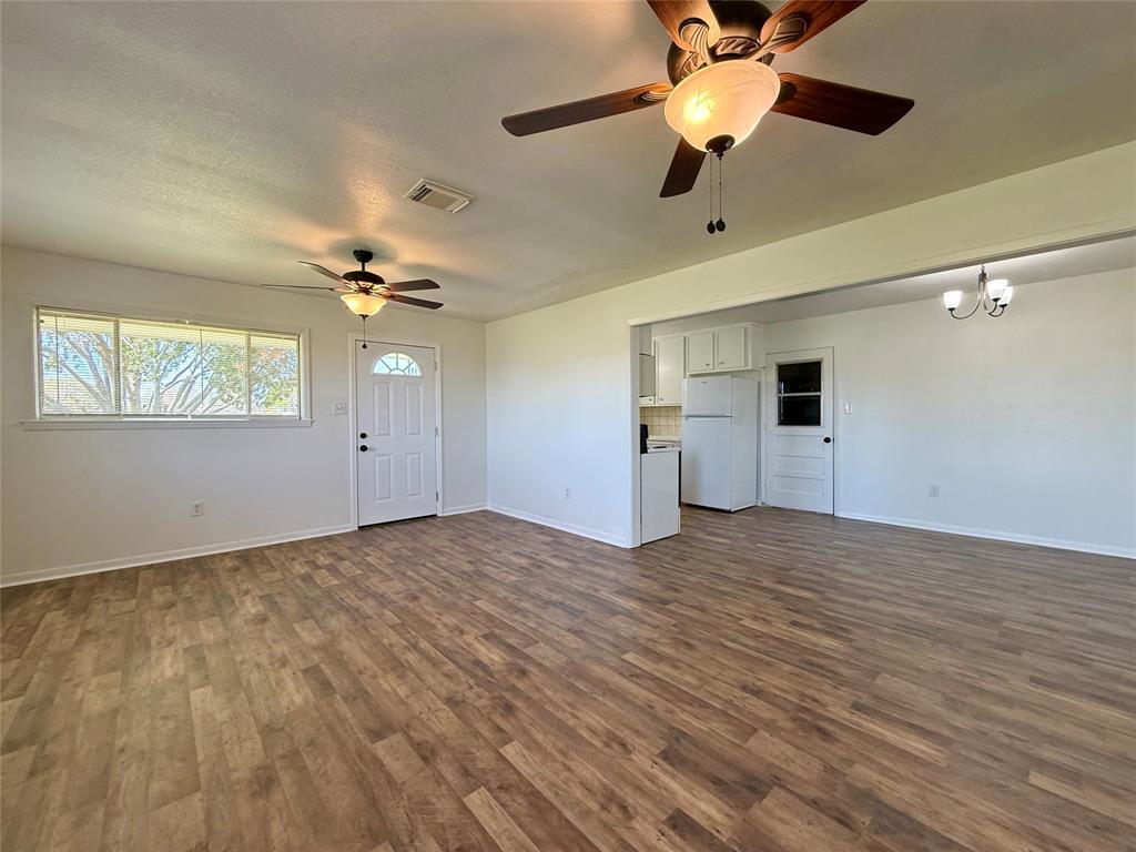 402 N 1st Street, Beasley, Texas image 6