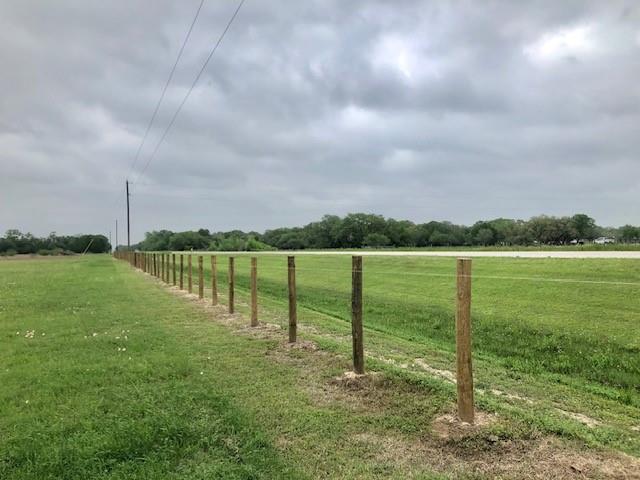 22 Fm 2546, El Campo, Texas image 9