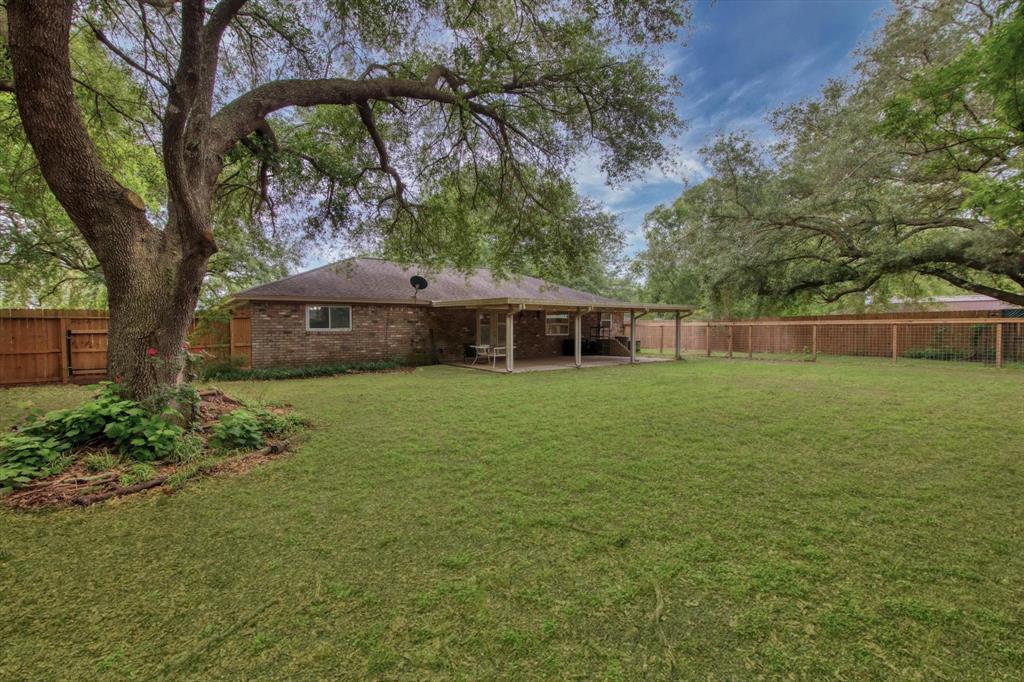 737 Carolyn Street, Winnie, Texas image 27