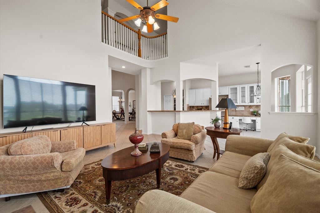 1810 Rustic Hills Court, Sugar Land, Texas image 11