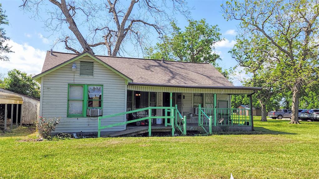 425 W Brazos Avenue, West Columbia, Texas image 1