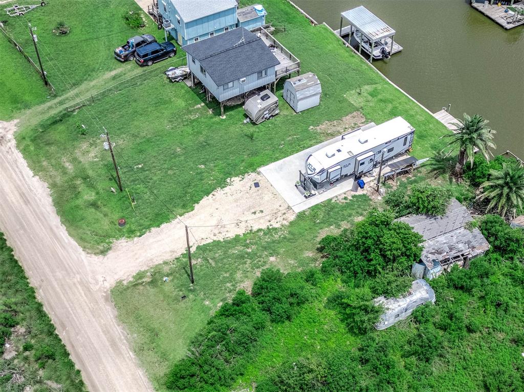 14492 Chimaera Road, Sargent, Texas image 9