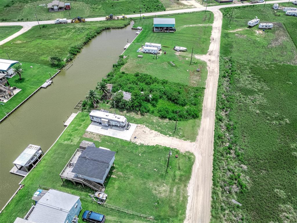 14492 Chimaera Road, Sargent, Texas image 5