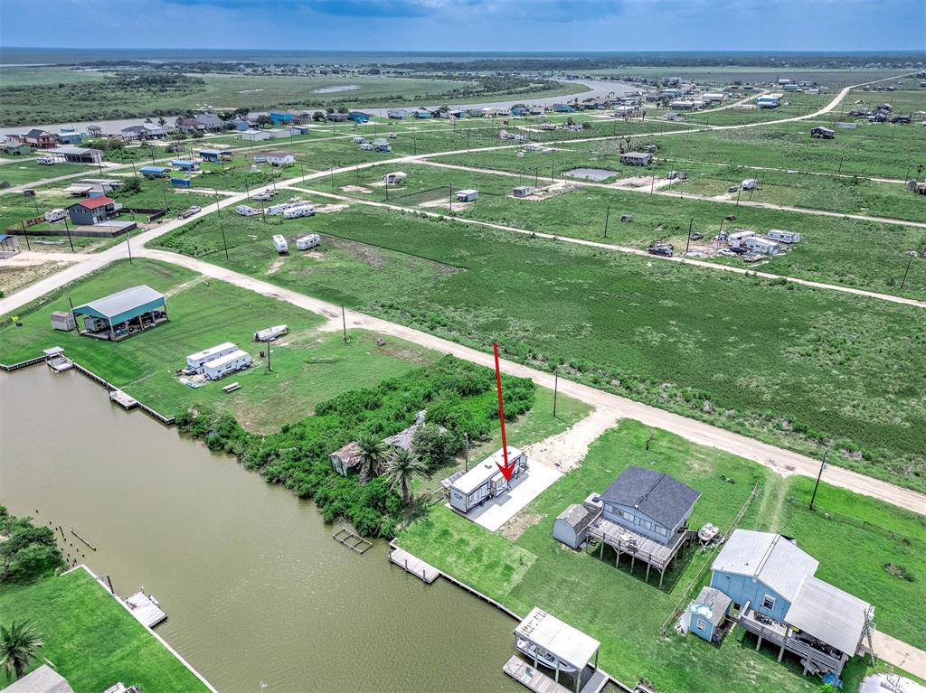 14492 Chimaera Road, Sargent, Texas image 1