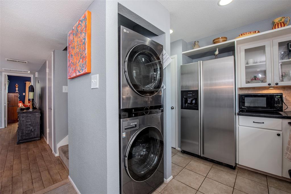 103 Jean Lafitte Cove, Galveston, Texas image 9