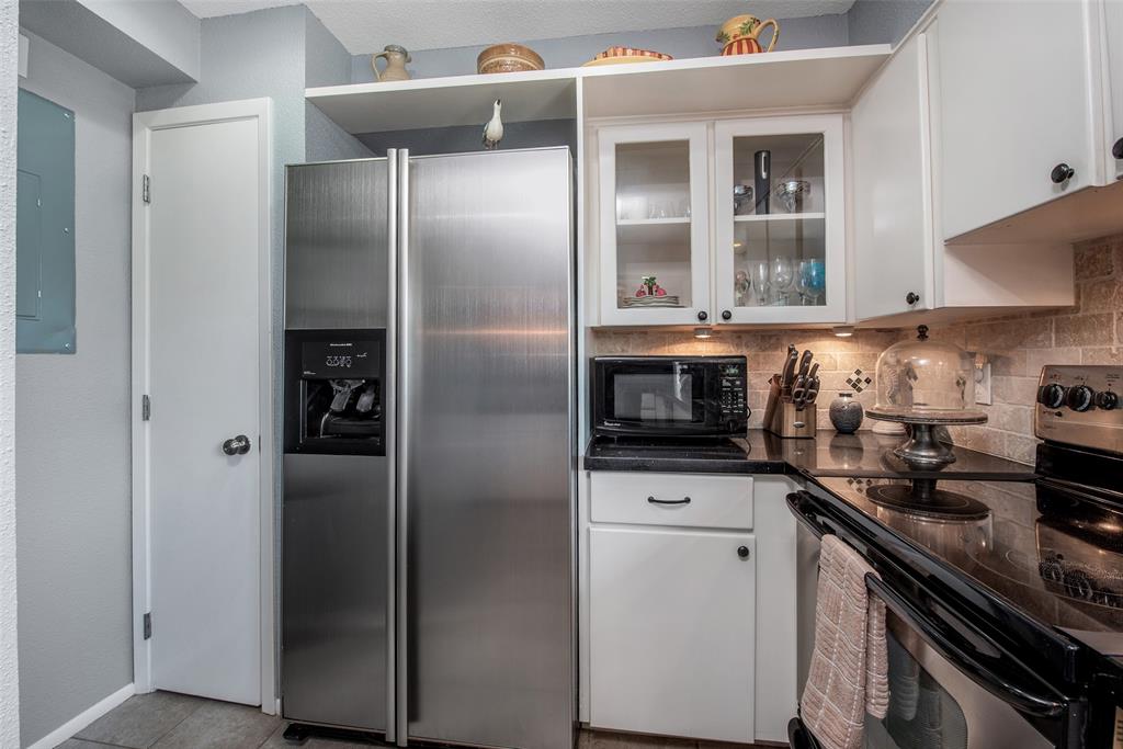 103 Jean Lafitte Cove, Galveston, Texas image 8