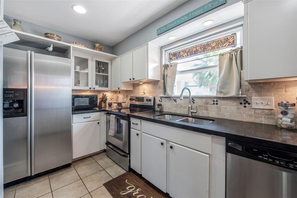 103 Jean Lafitte Cove, Galveston, Texas image 6