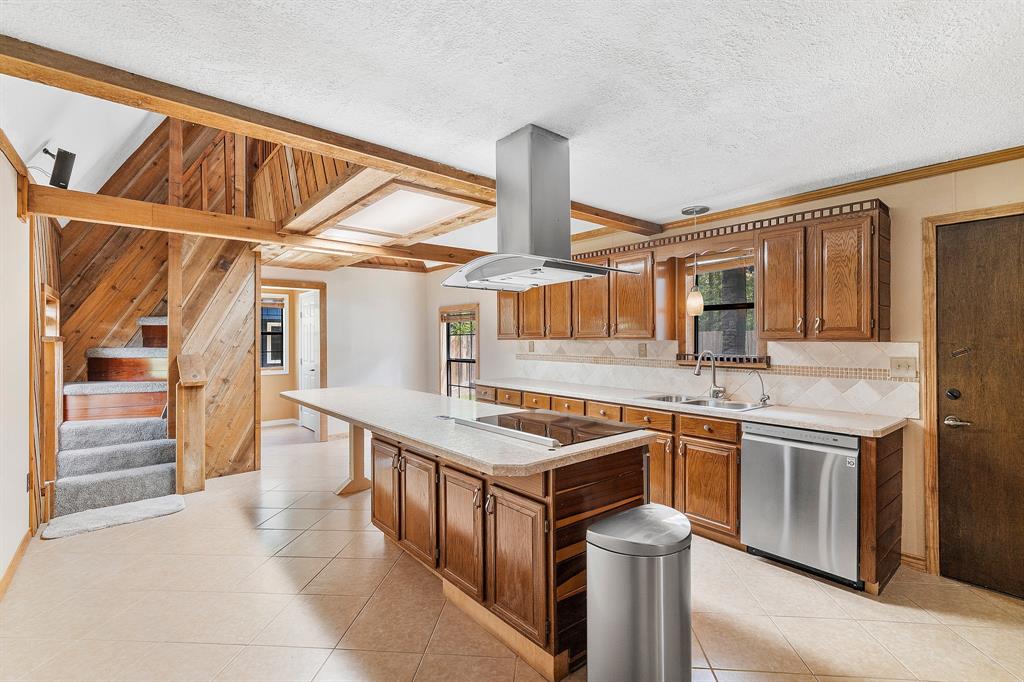 230 Walnut Drive, Trinity, Texas image 7