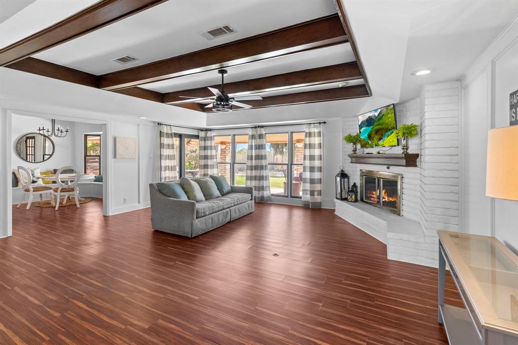 5476 Donna Lane, Orange, Texas image 9