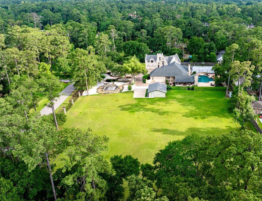 728 Crestbend Drive